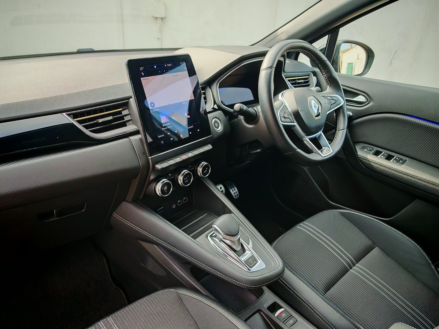 Used Renault Captur 2023 for sale - 76567982: Photo 6