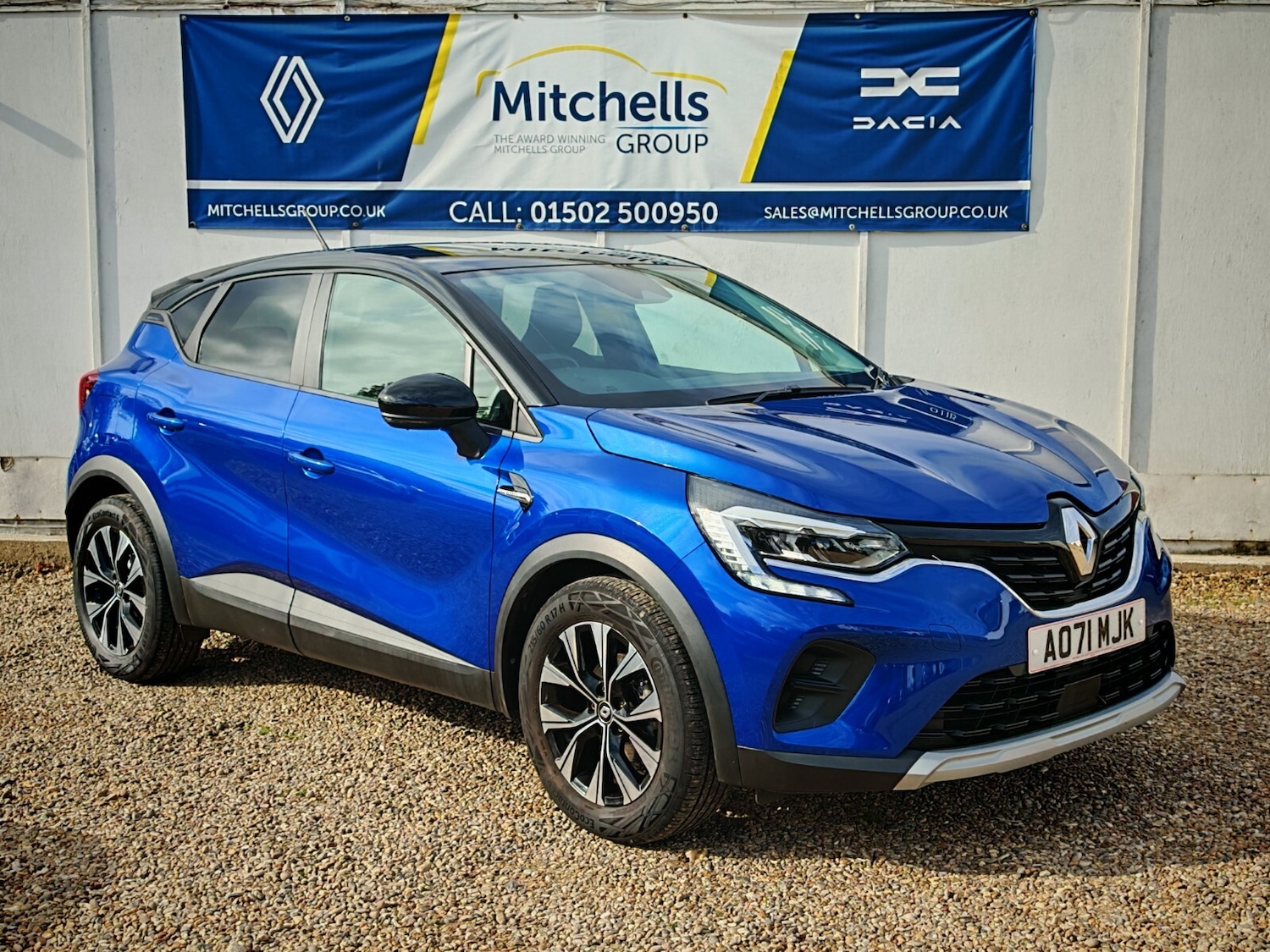 Used Renault Captur 2022 for sale - 76580192: Photo 2