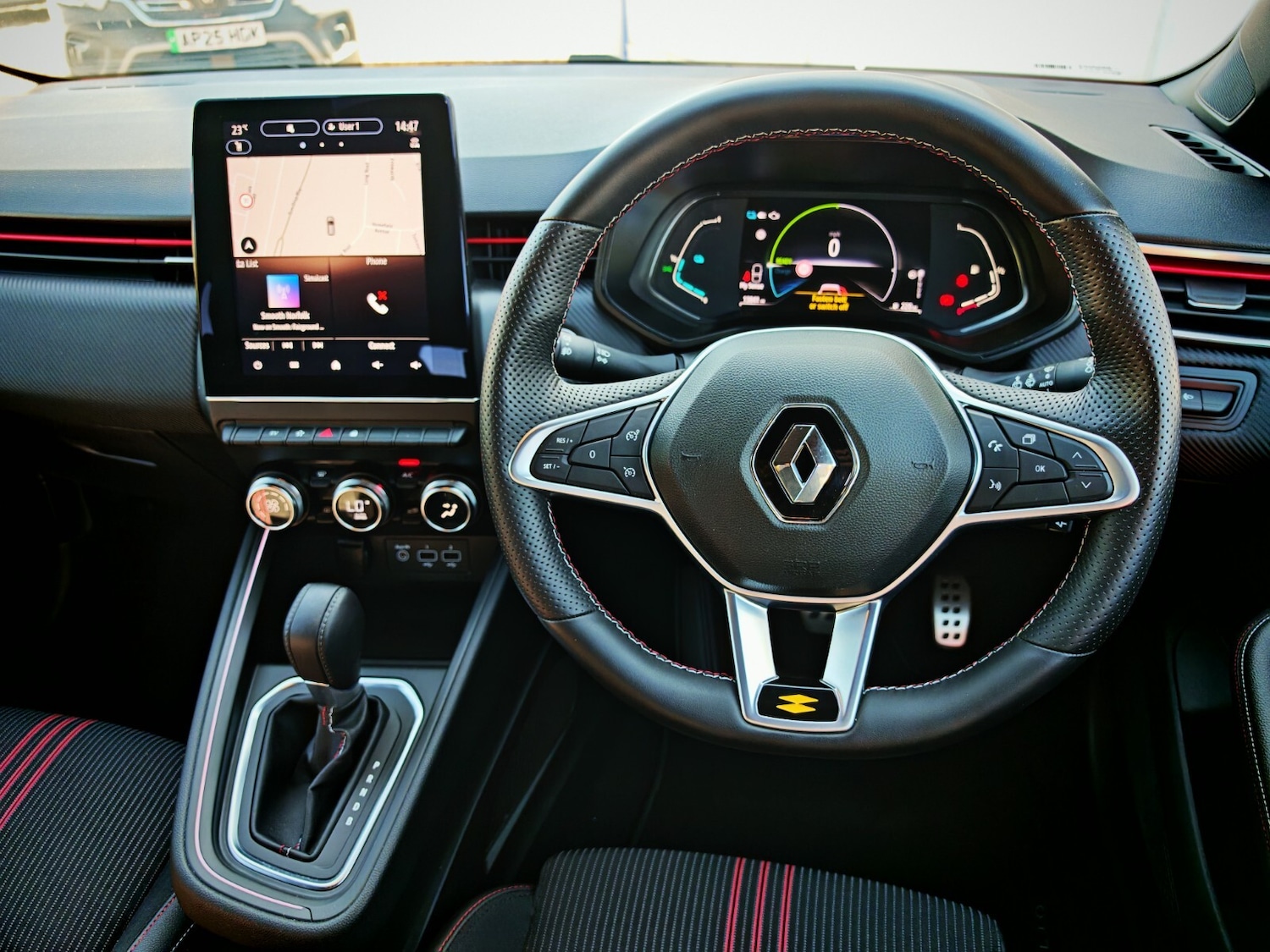 Used Renault Clio 2022 for sale - 76696473: Photo 11