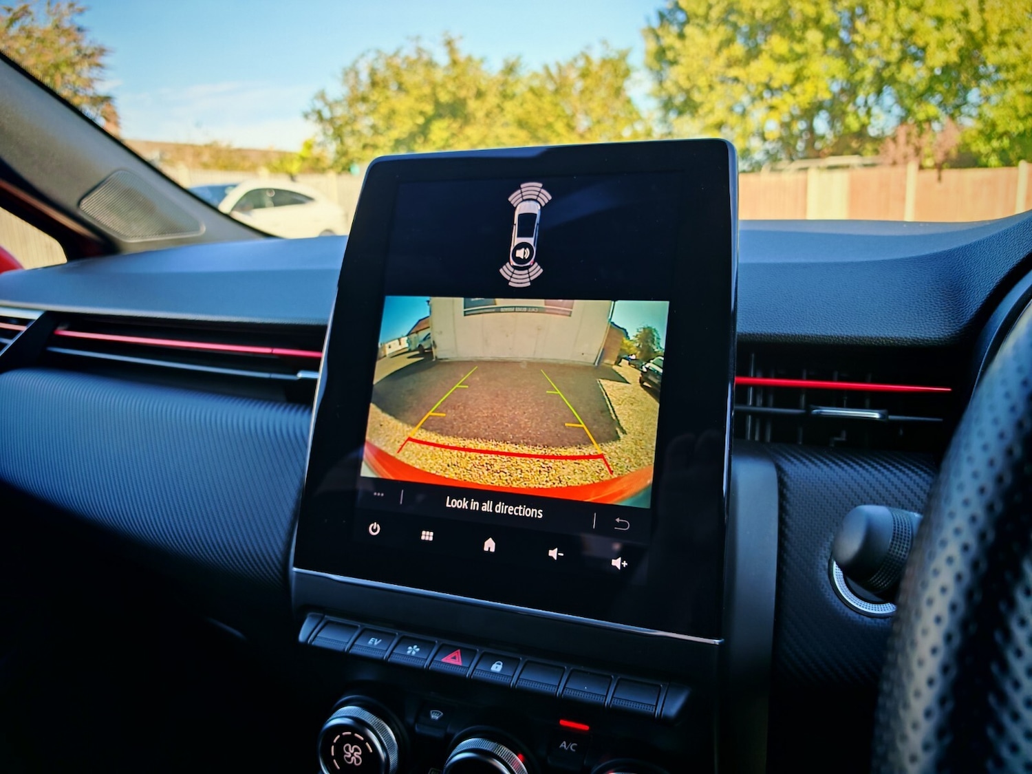 Used Renault Clio 2022 for sale - 76696473: Photo 23