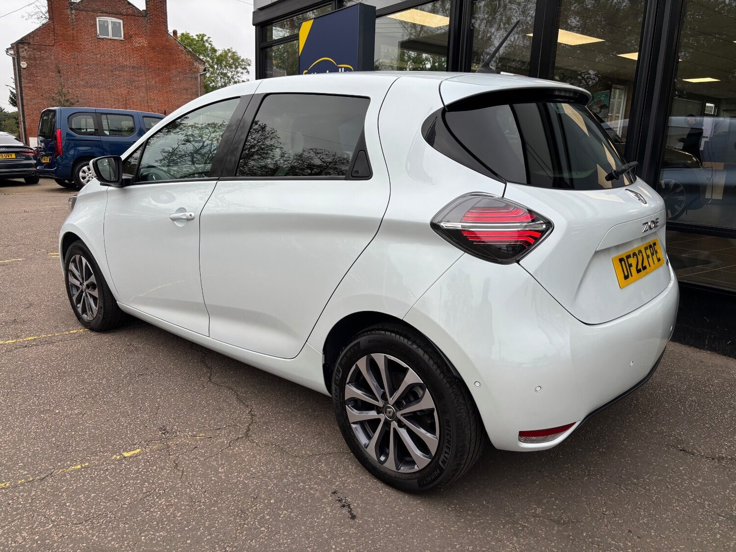 Used Renault Zoe 2022 for sale - 76203807: Photo 4
