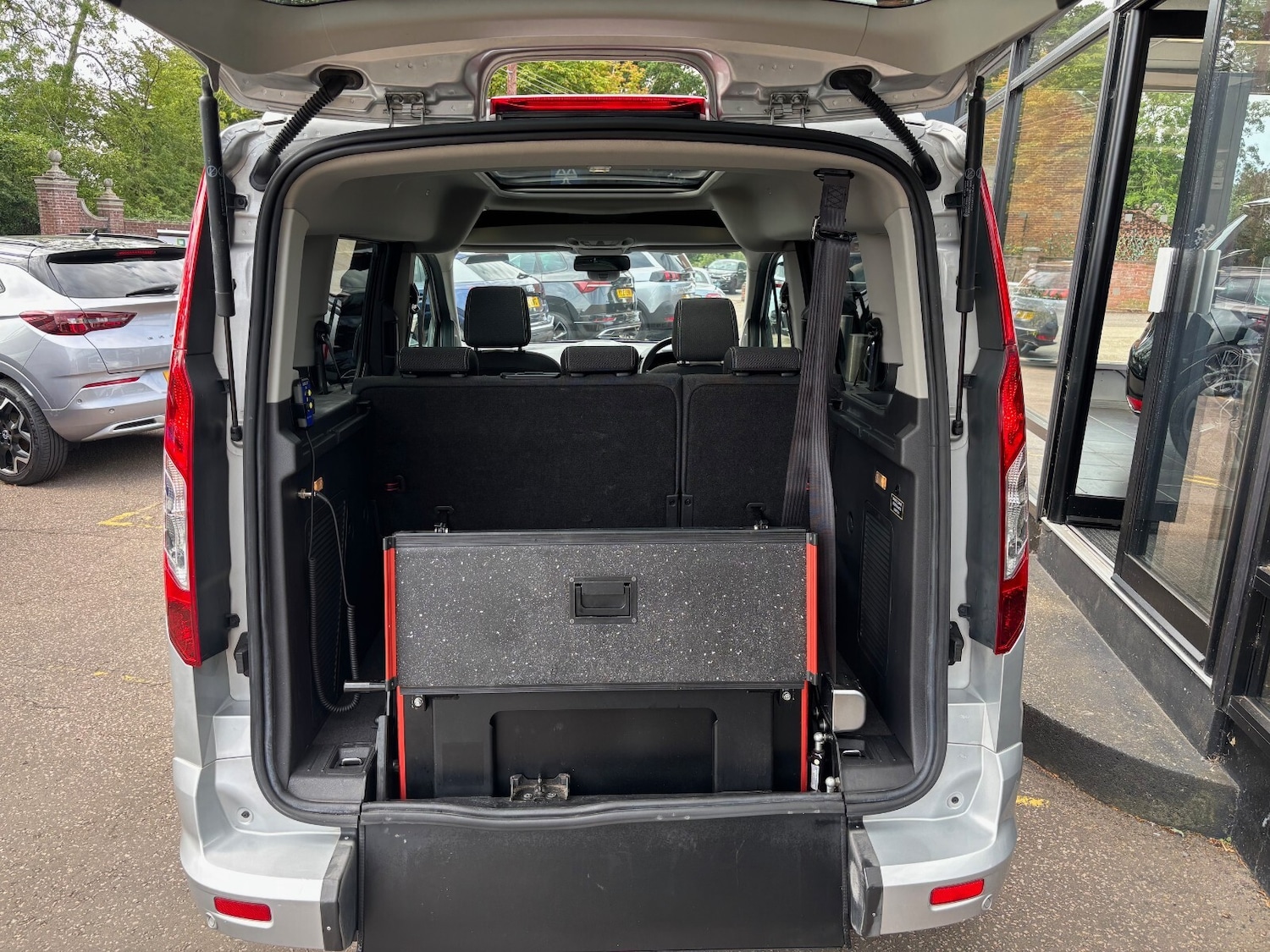 Used Ford Tourneo Connect 2018 for sale - 76203774: Photo 3