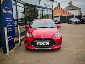 Used Toyota Yaris 2023 for sale - 76203597: Photo