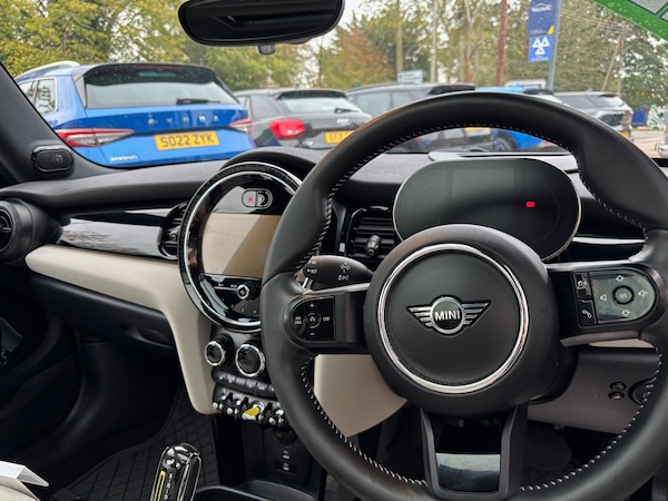 Used MINI Hatch 2023 for sale - 76289830: Photo 6