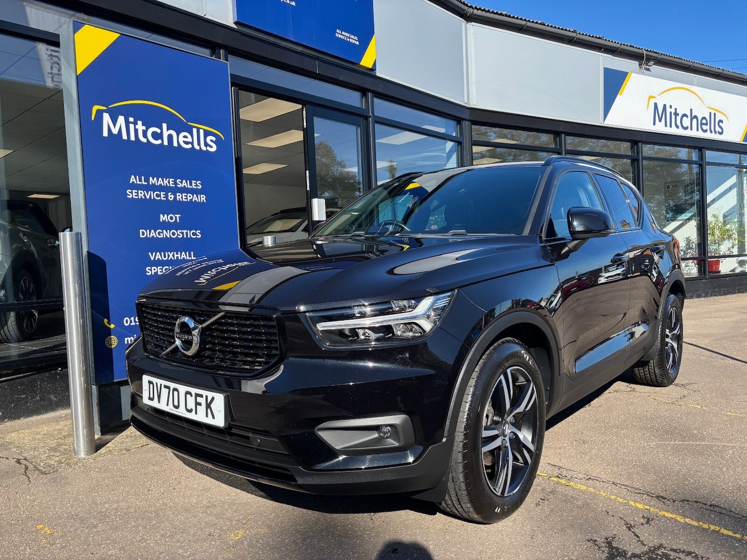 Used Volvo XC40 2020 for sale - 76203698: Photo 2