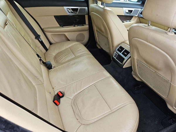 Used Jaguar XF 2013 for sale - 64082648: Photo 11