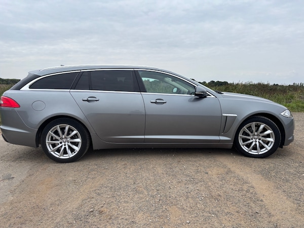 Used Jaguar XF 2013 for sale - 64082648: Photo 5