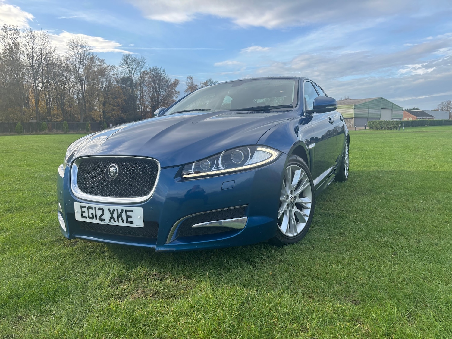 Used Jaguar XF 2012 for sale - 76415493: Photo 2
