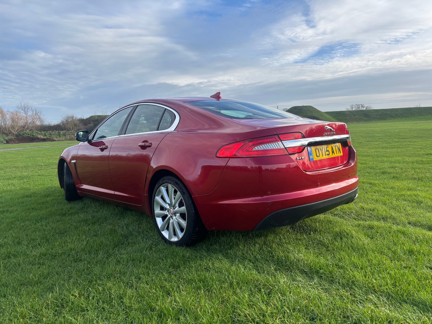 Used Jaguar XF 2015 for sale - 76854745: Photo 5