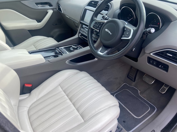 Used Jaguar F-Pace 2019 for sale - 70135905: Photo 8