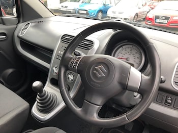 Used Suzuki Splash 2012 for sale - 76301192: Photo 2