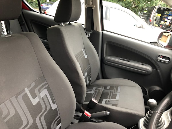Used Suzuki Splash 2012 for sale - 76301192: Photo 6