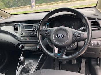 Used Kia Carens 2013 for sale - 75804199: Photo