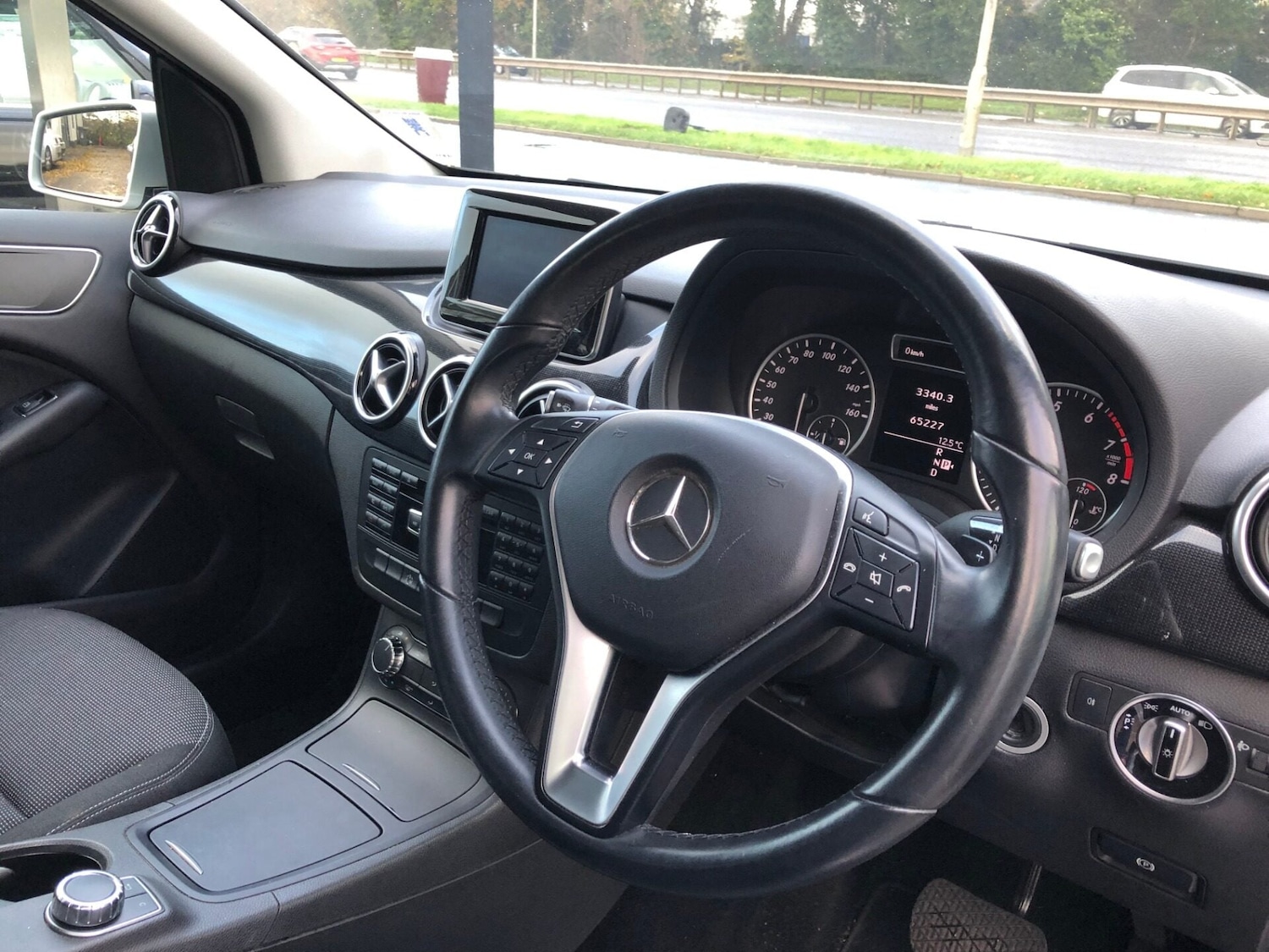 Used Mercedes-Benz B Class 2013 for sale - 76831890: Photo 2
