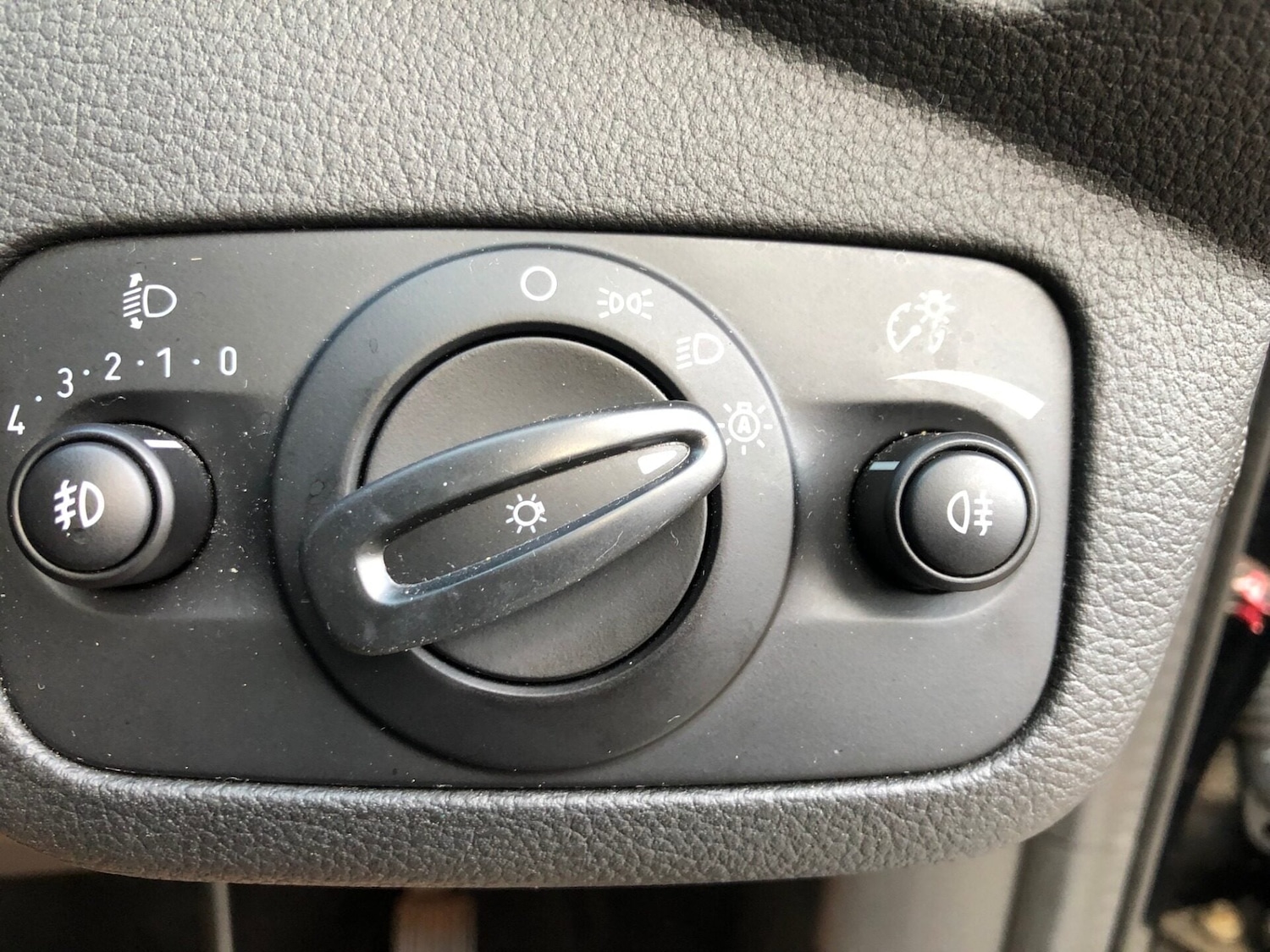 Used Ford Kuga 2015 for sale - 77394062: Photo 19