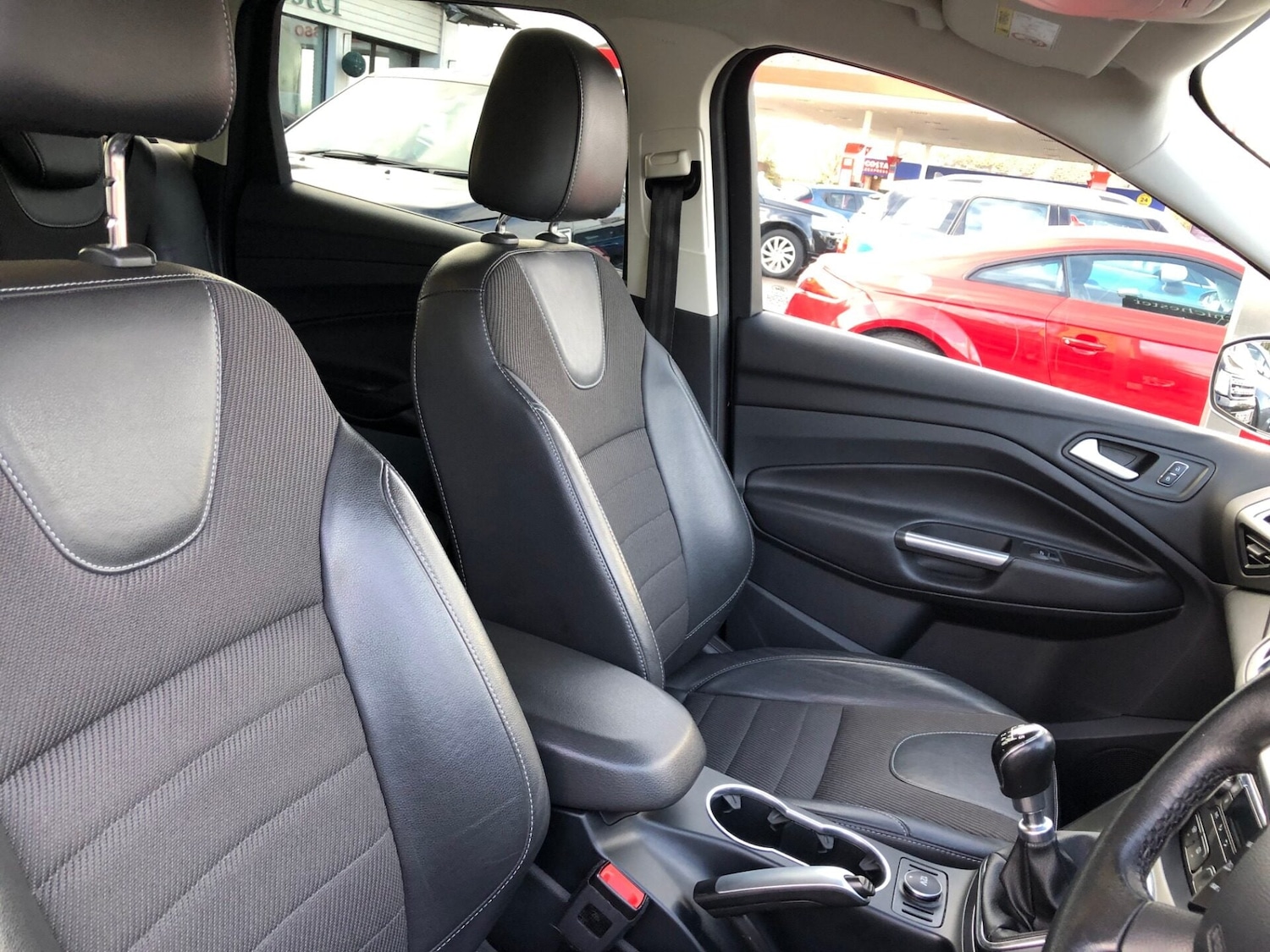 Used Ford Kuga 2015 for sale - 77394062: Photo 6