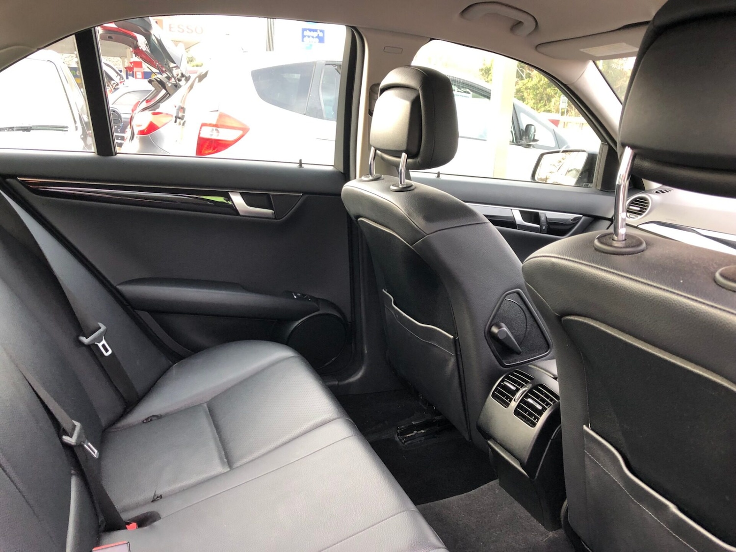 Used Mercedes-Benz C Class 2011 for sale - 77764177: Photo 10