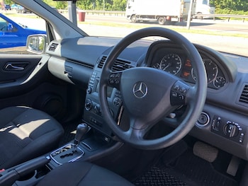 Used Mercedes-Benz A-Class 2010 for sale - 78445174: Photo