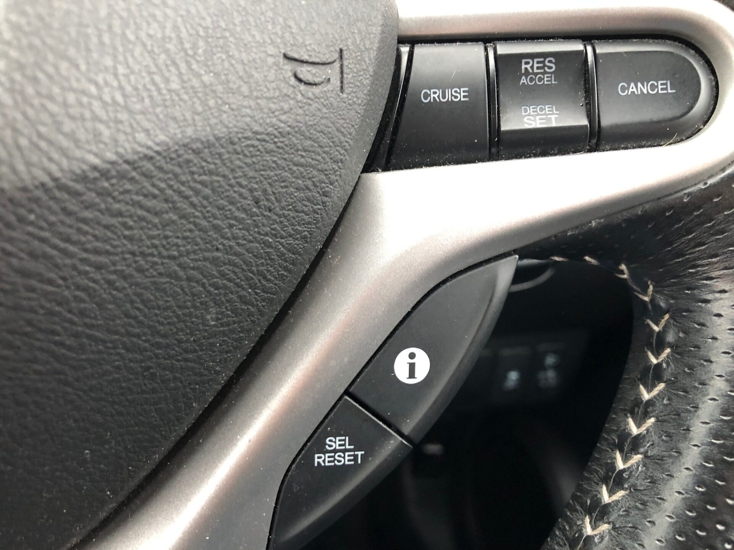 Used Honda Jazz 2014 for sale - 77208691: Photo 14