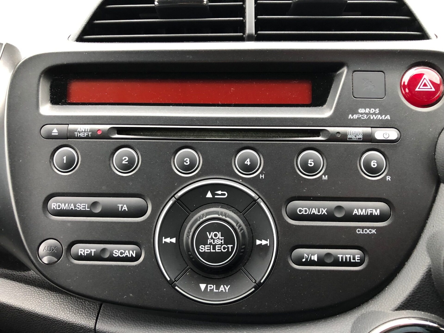 Used Honda Jazz 2014 for sale - 77208691: Photo 15