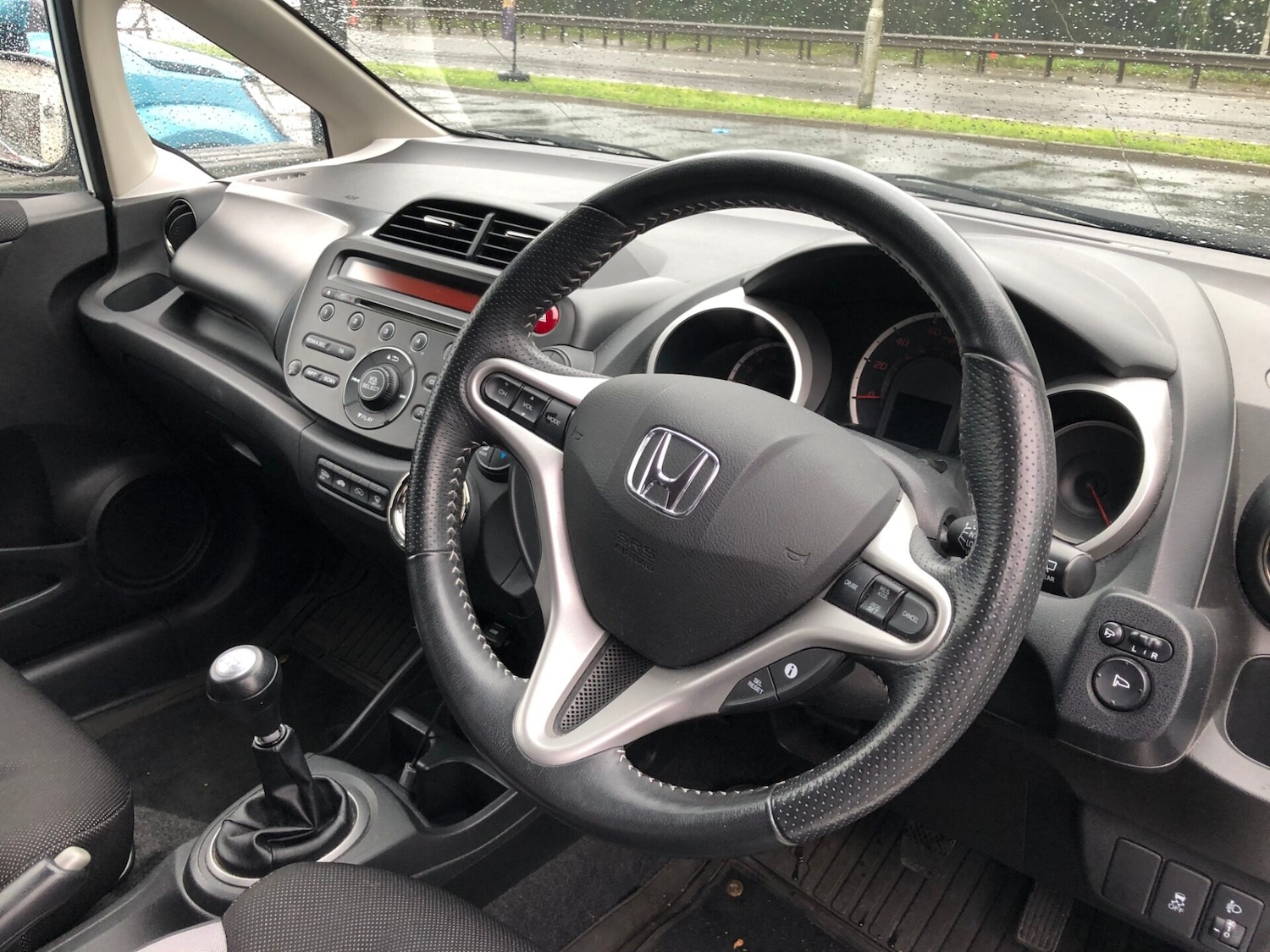 Used Honda Jazz 2014 for sale - 77208691: Photo 2