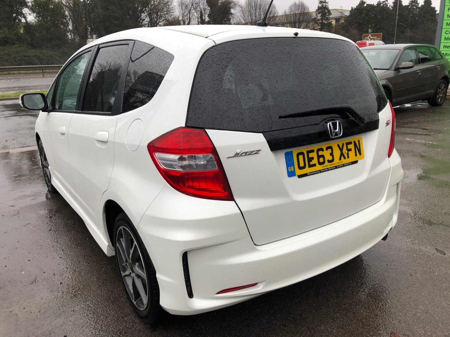 Used Honda Jazz 2014 for sale - 77208691: Photo 9
