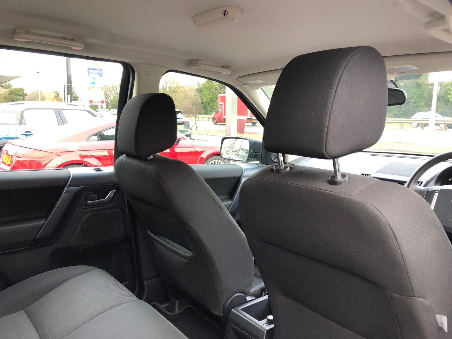 Used Land Rover Freelander 2010 for sale - 77398887: Photo 9