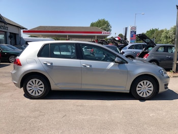 Used Volkswagen Golf 2014 for sale - 79356179: Photo
