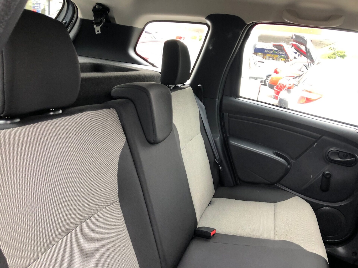 Used Dacia Duster 2015 for sale - 78198306: Photo 6