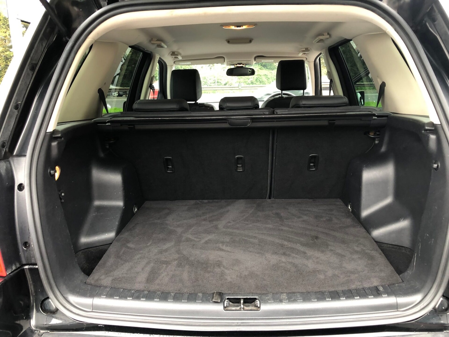 Used Land Rover Freelander 2010 for sale - 76144394: Photo 12