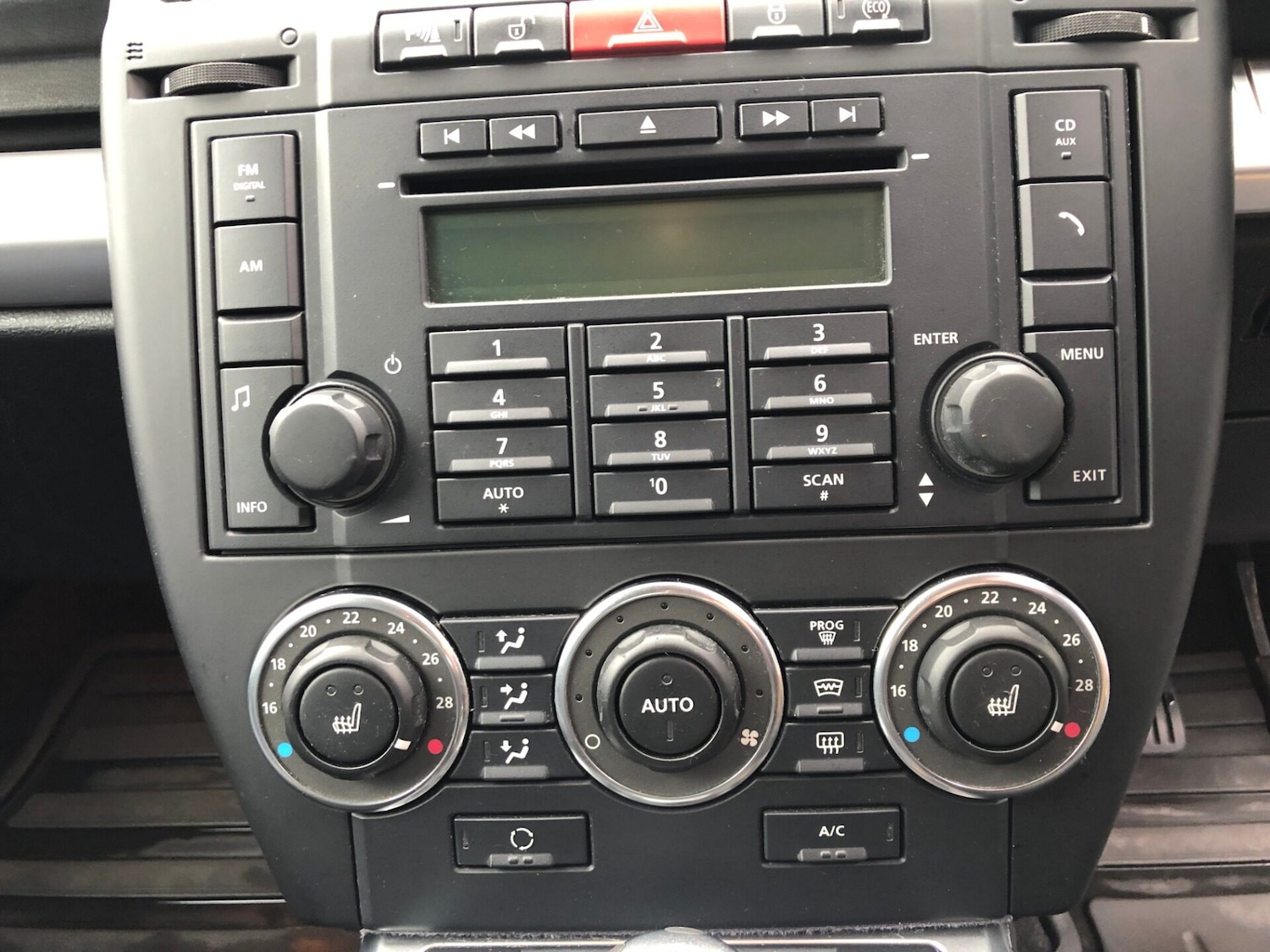 Used Land Rover Freelander 2010 for sale - 76144394: Photo 27