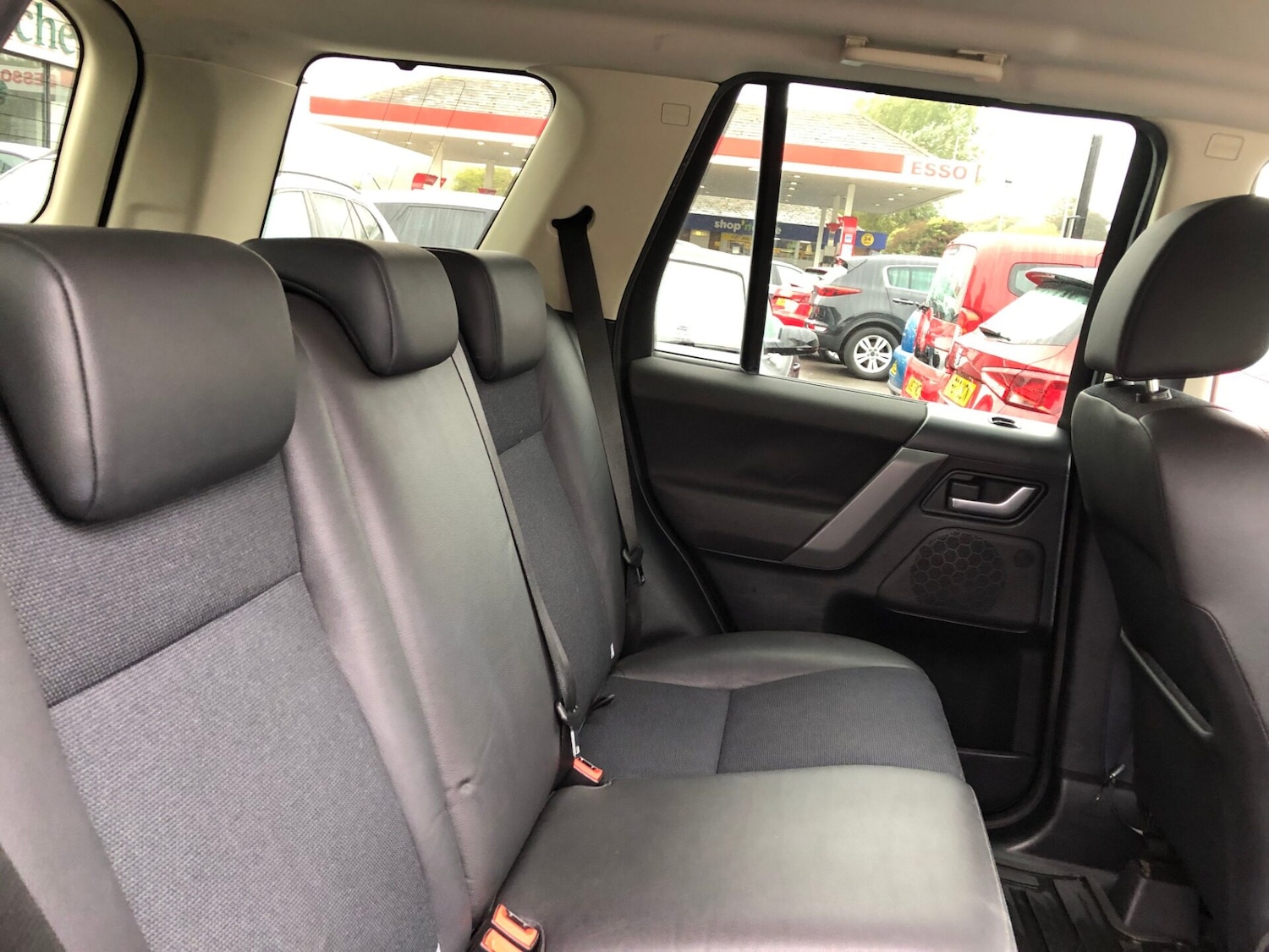 Used Land Rover Freelander 2010 for sale - 76144394: Photo 6
