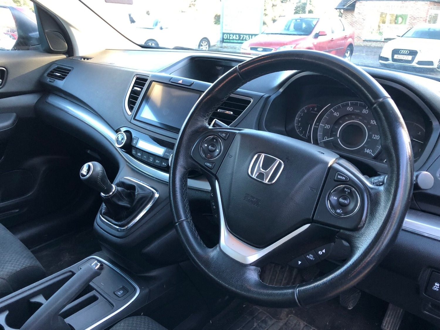 Used Honda CR-V 2015 for sale - 76932226: Photo 2