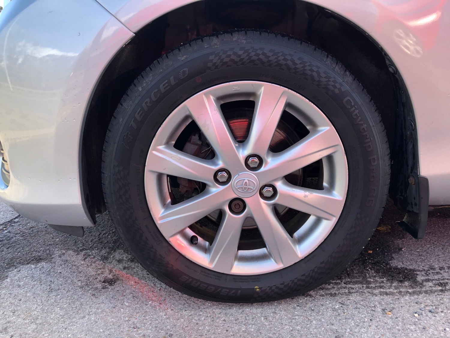 Used Toyota Yaris 2012 for sale - 76436308: Photo 26