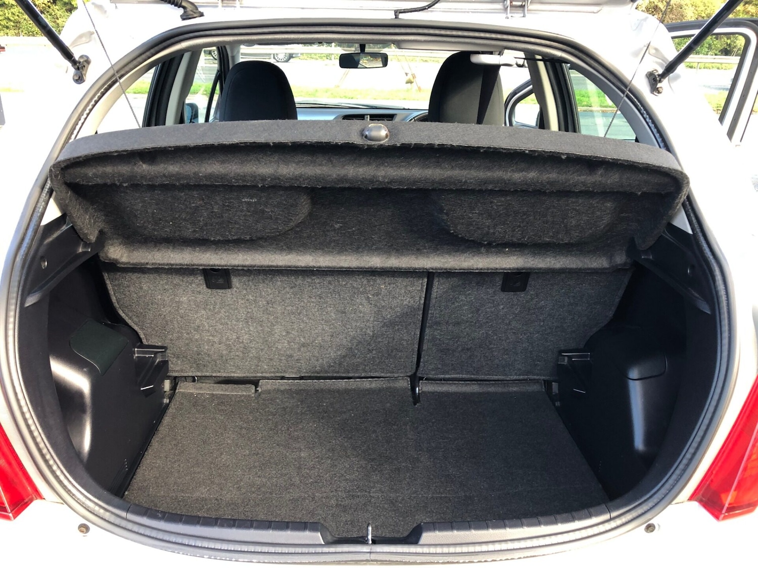 Used Toyota Yaris 2012 for sale - 76436308: Photo 31