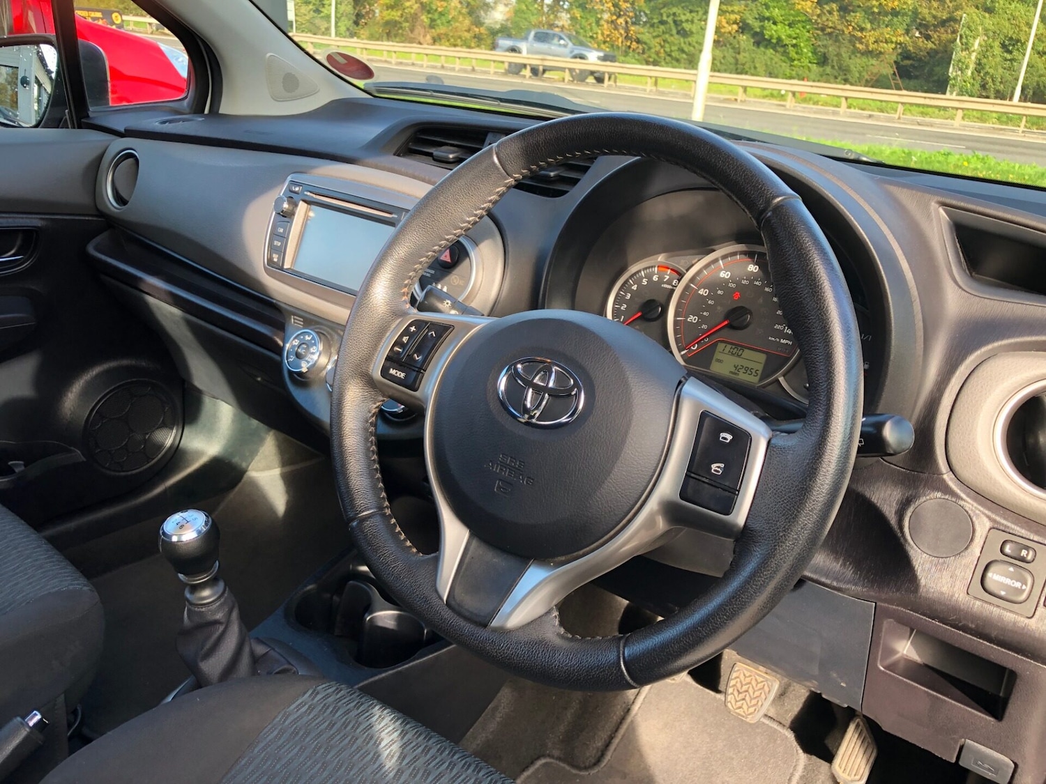 Used Toyota Yaris 2012 for sale - 76436308: Photo 7