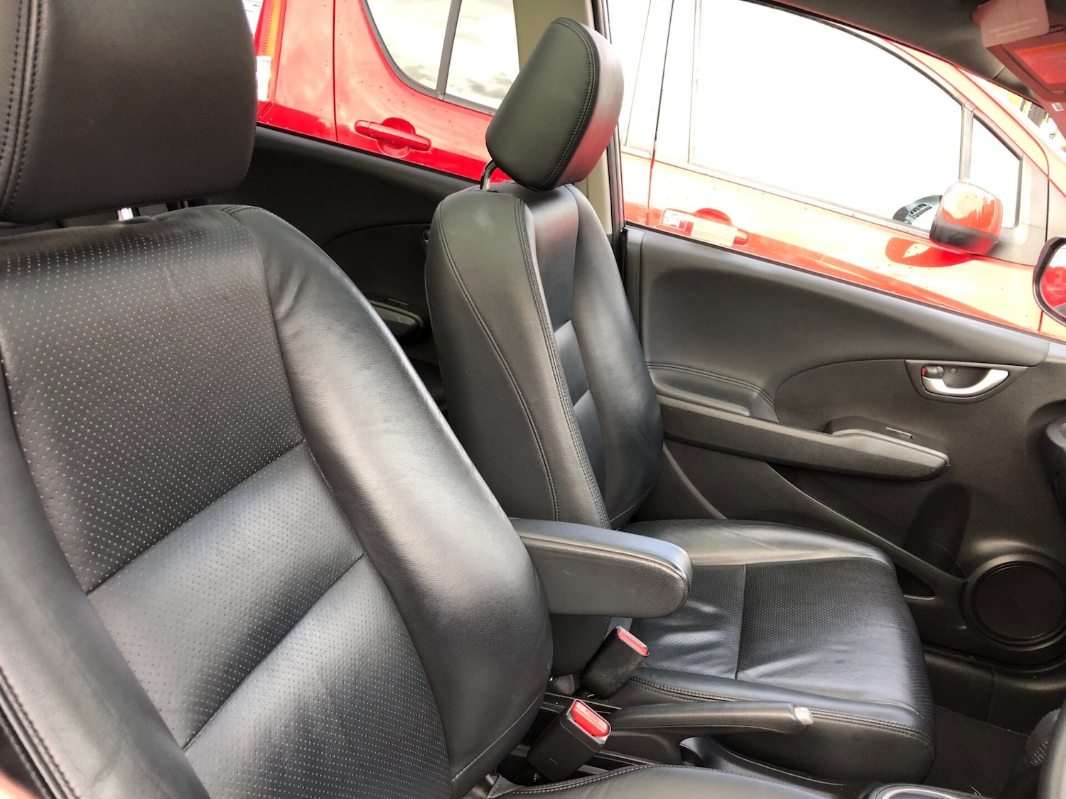 Used Honda Jazz 2011 for sale - 76352359: Photo 6