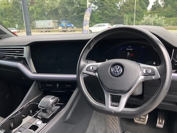 Used Volkswagen Touareg 2019 for sale - 75529293: Photo