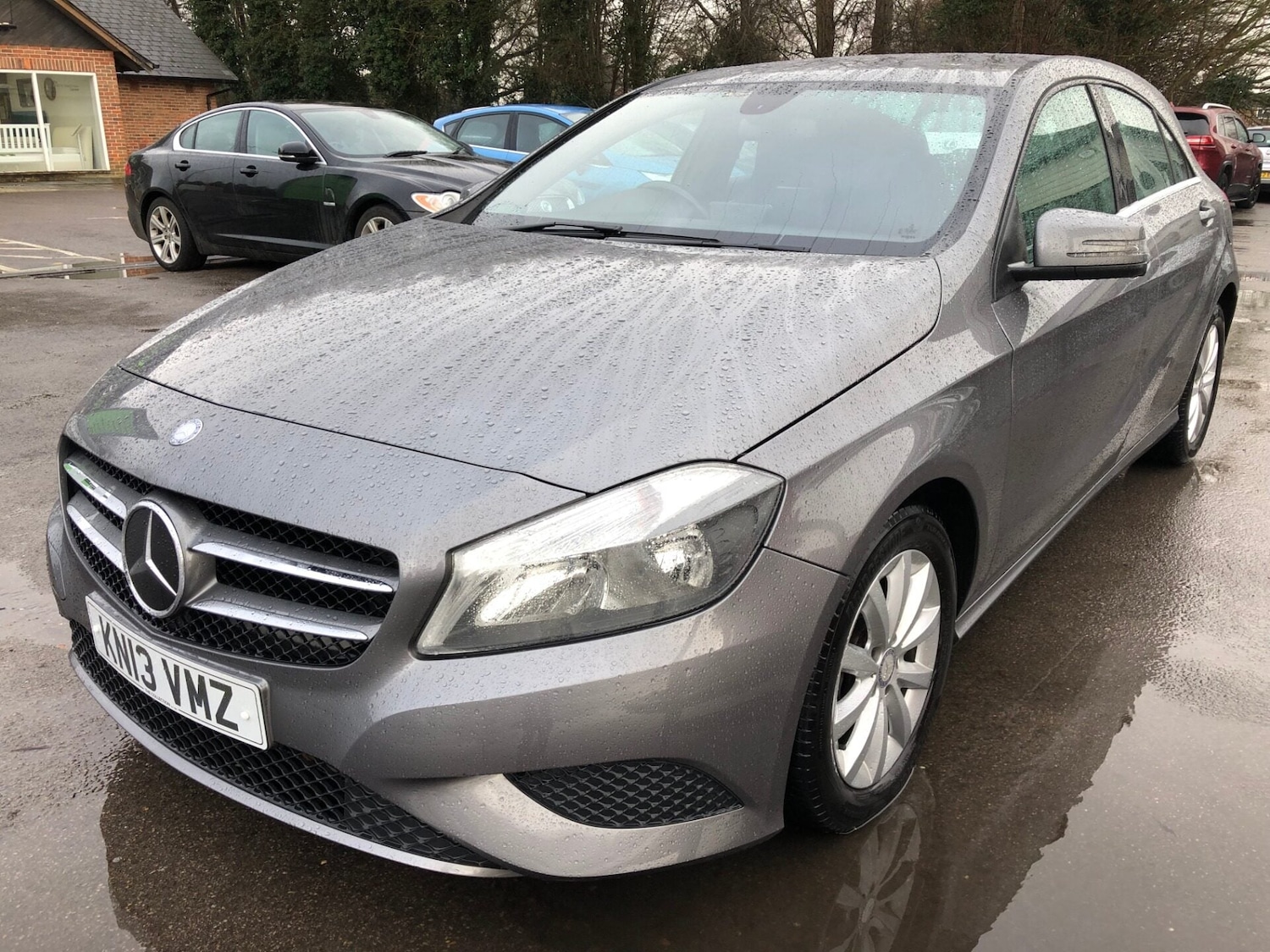 Used Mercedes-Benz A-Class 2013 for sale - 77620725: Photo 11