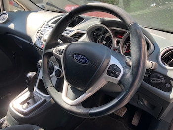 Used Ford Fiesta 2010 for sale - 78513155: Photo
