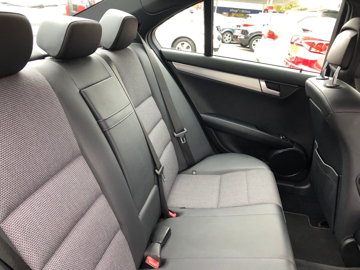 Used Mercedes-Benz C Class 2013 for sale - 76508918: Photo 9