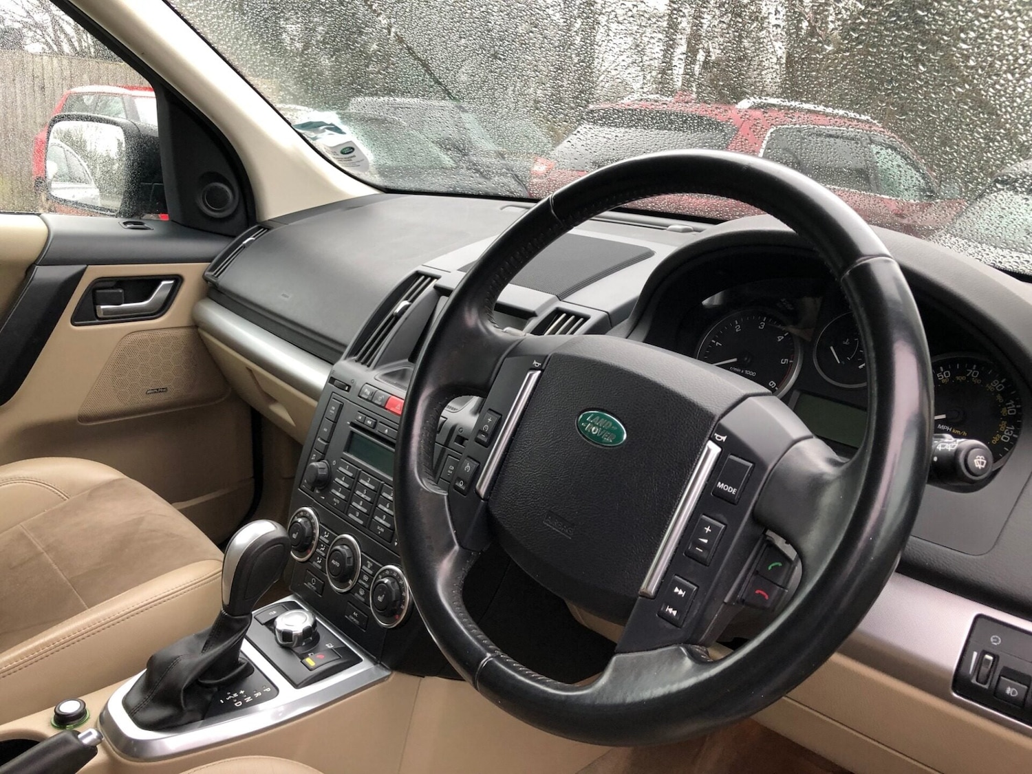 Used Land Rover Freelander 2010 for sale - 77620744: Photo 2