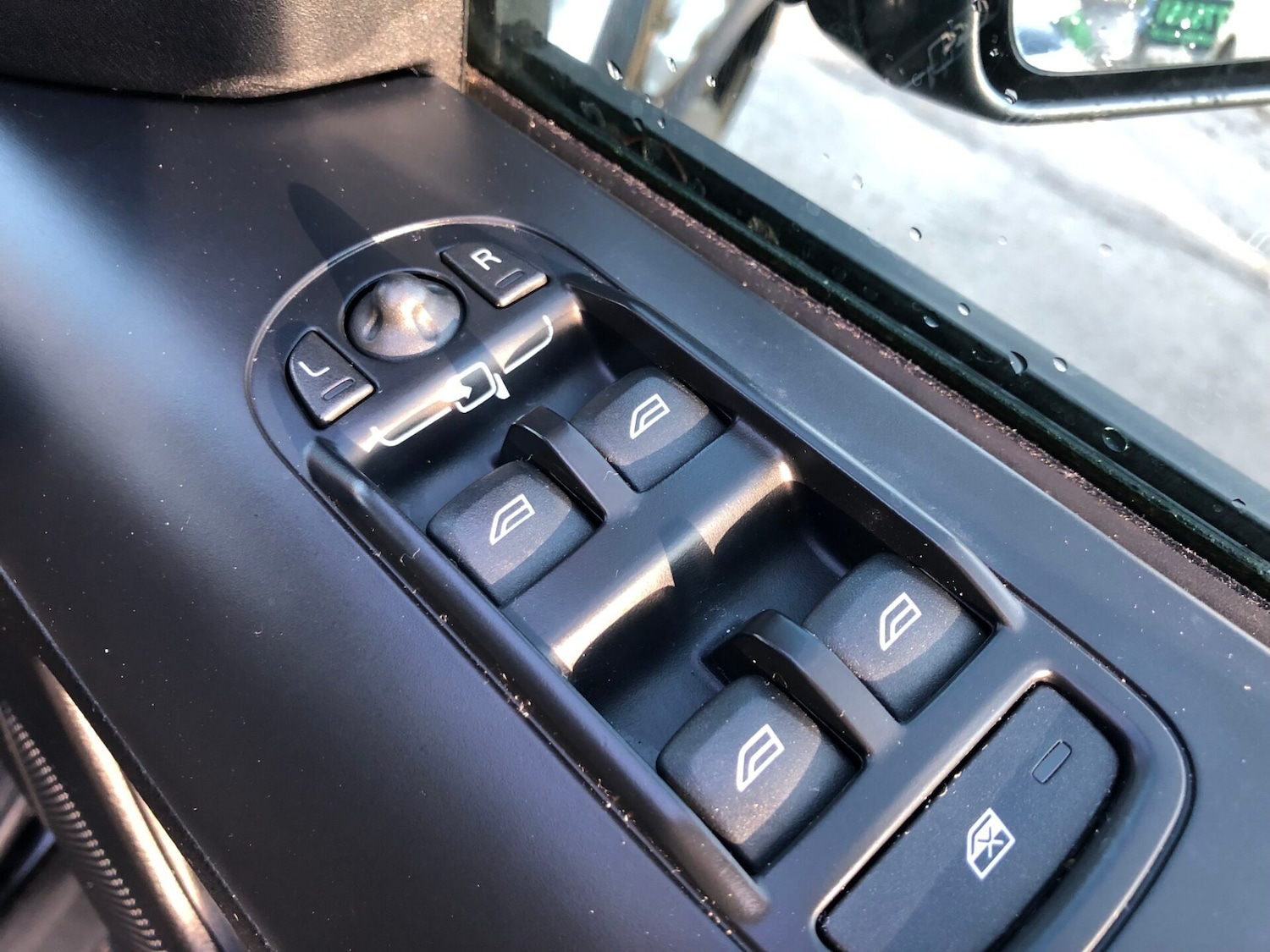 Used Land Rover Freelander 2012 for sale - 77298542: Photo 24