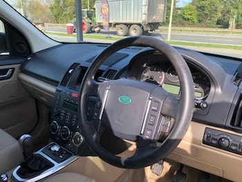 Used Land Rover Freelander 2011 for sale - 77744466: Photo