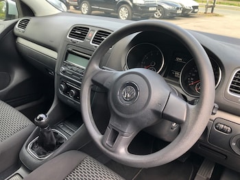 Used Volkswagen Golf 2011 for sale - 78267132: Photo