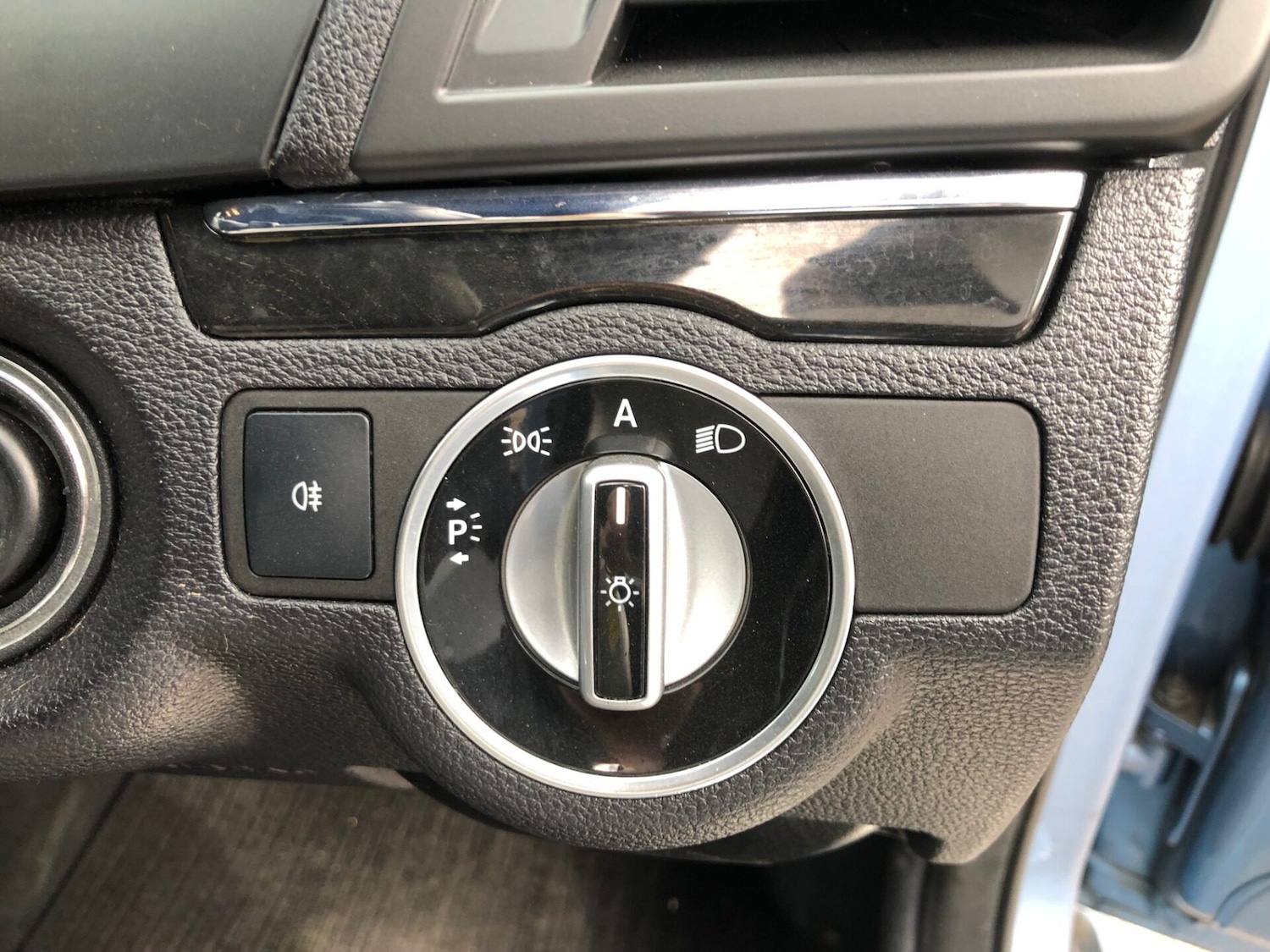 Used Mercedes-Benz E Class 2010 for sale - 77873523: Photo 31