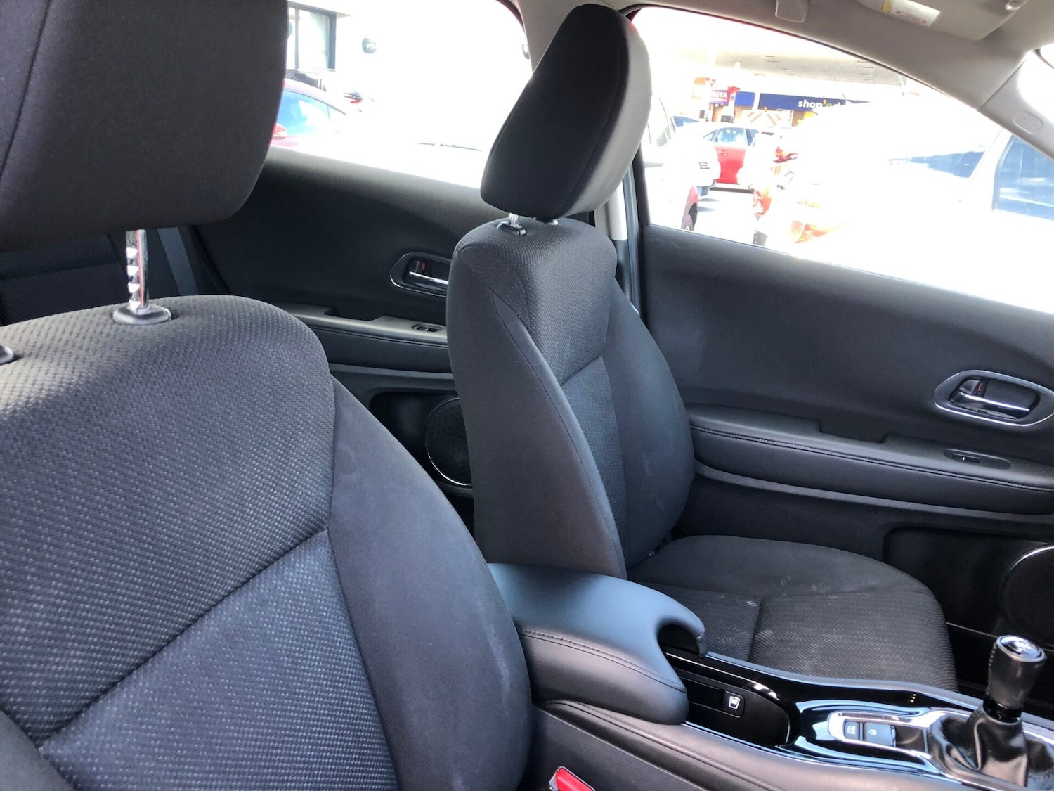 Used Honda HR-V 2016 for sale - 78027271: Photo 6