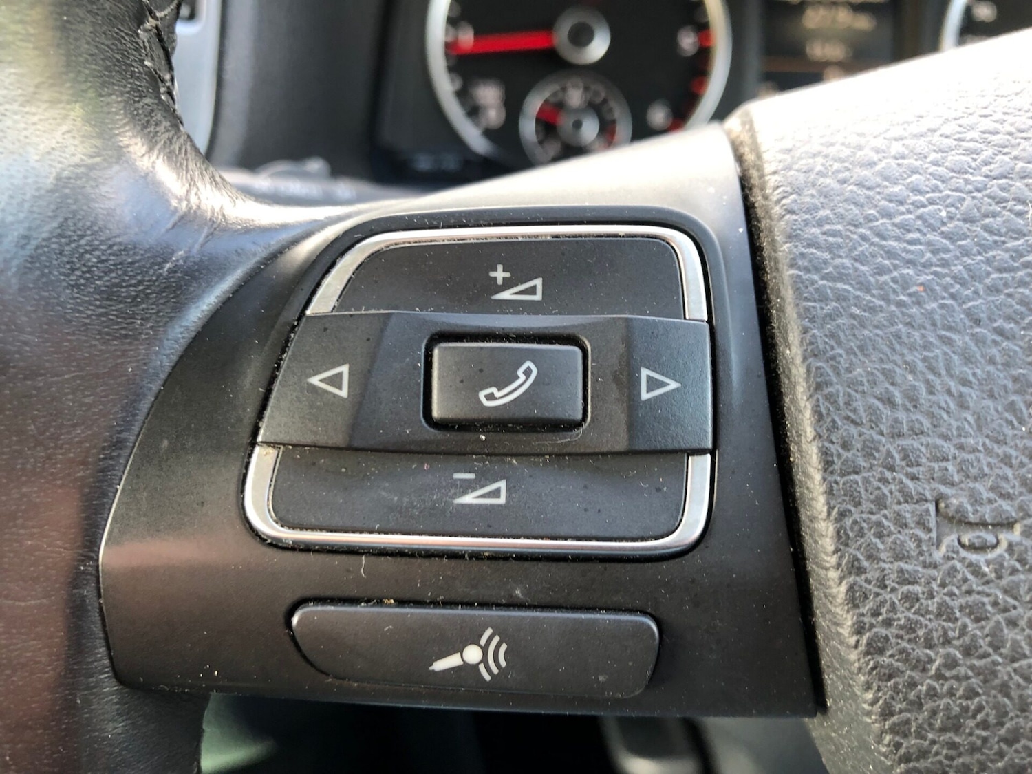 Used Volkswagen Tiguan 2015 for sale - 78066255: Photo 23