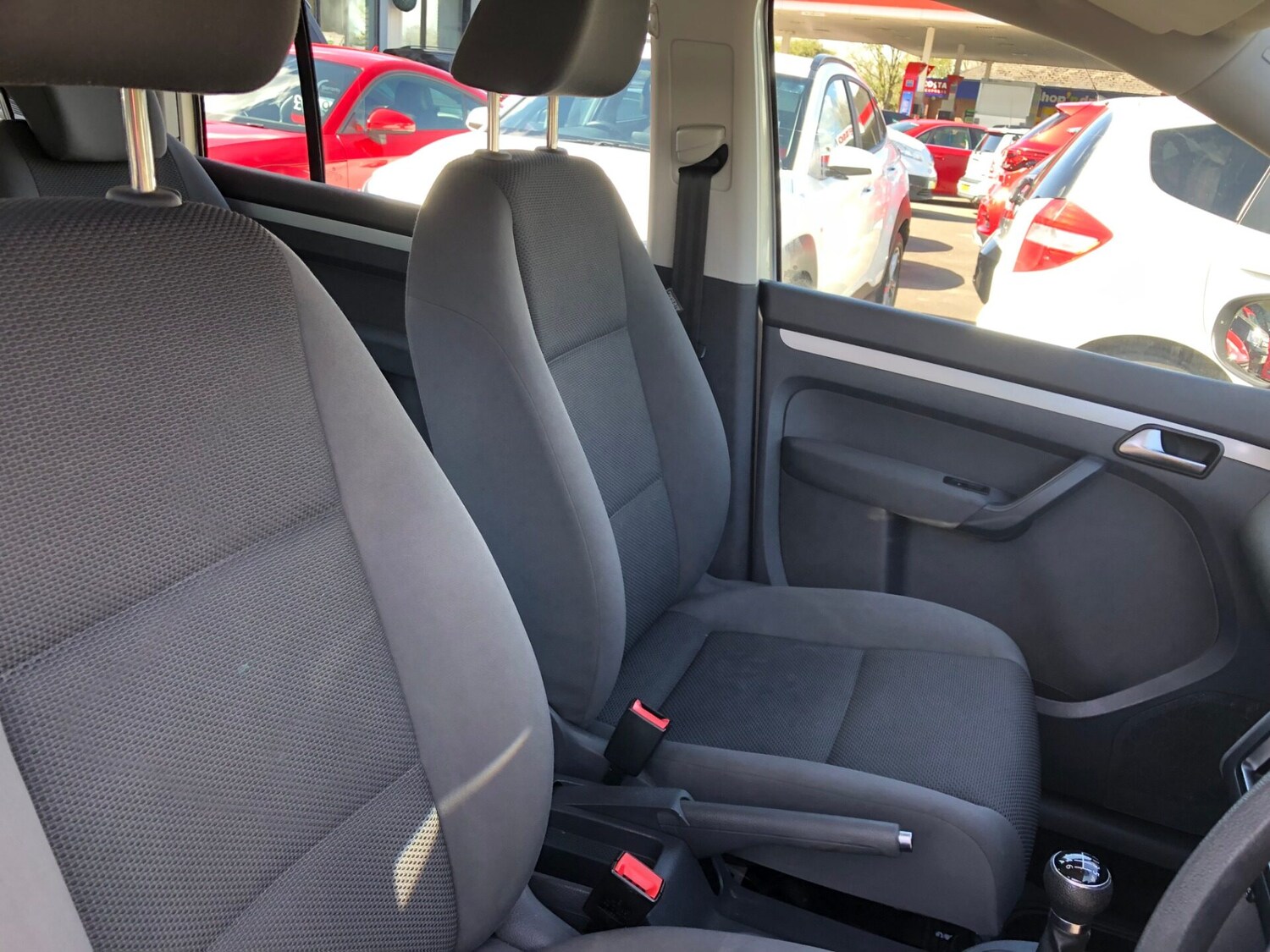 Used Volkswagen Touran 2012 for sale - 78025564: Photo 6