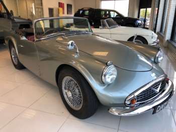 1961 - RARE AUTOMATIC COMPLETE RESTORATION IN 2016 2-Door